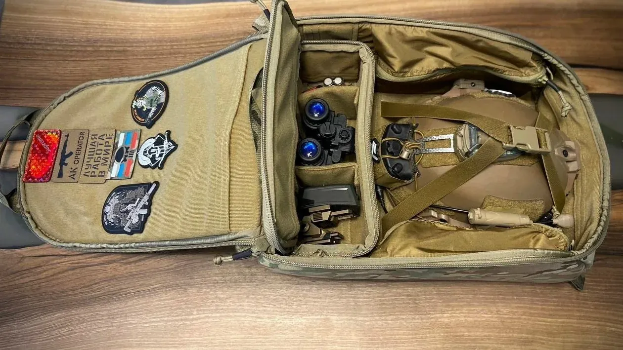 Сумка-кофр для шлема от Griff Gear в каталоге Академии Снаряжения