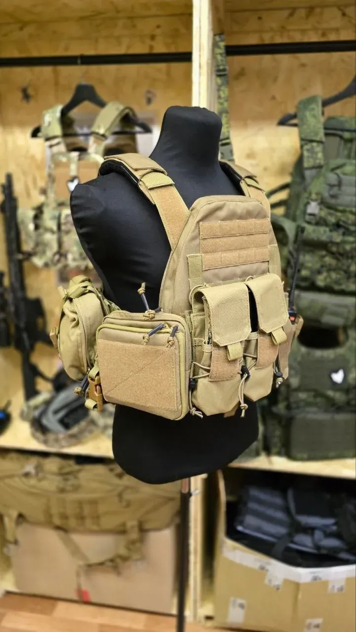 Комплект снаряжения WARTECH из игры Escape from Tarkov в продаже