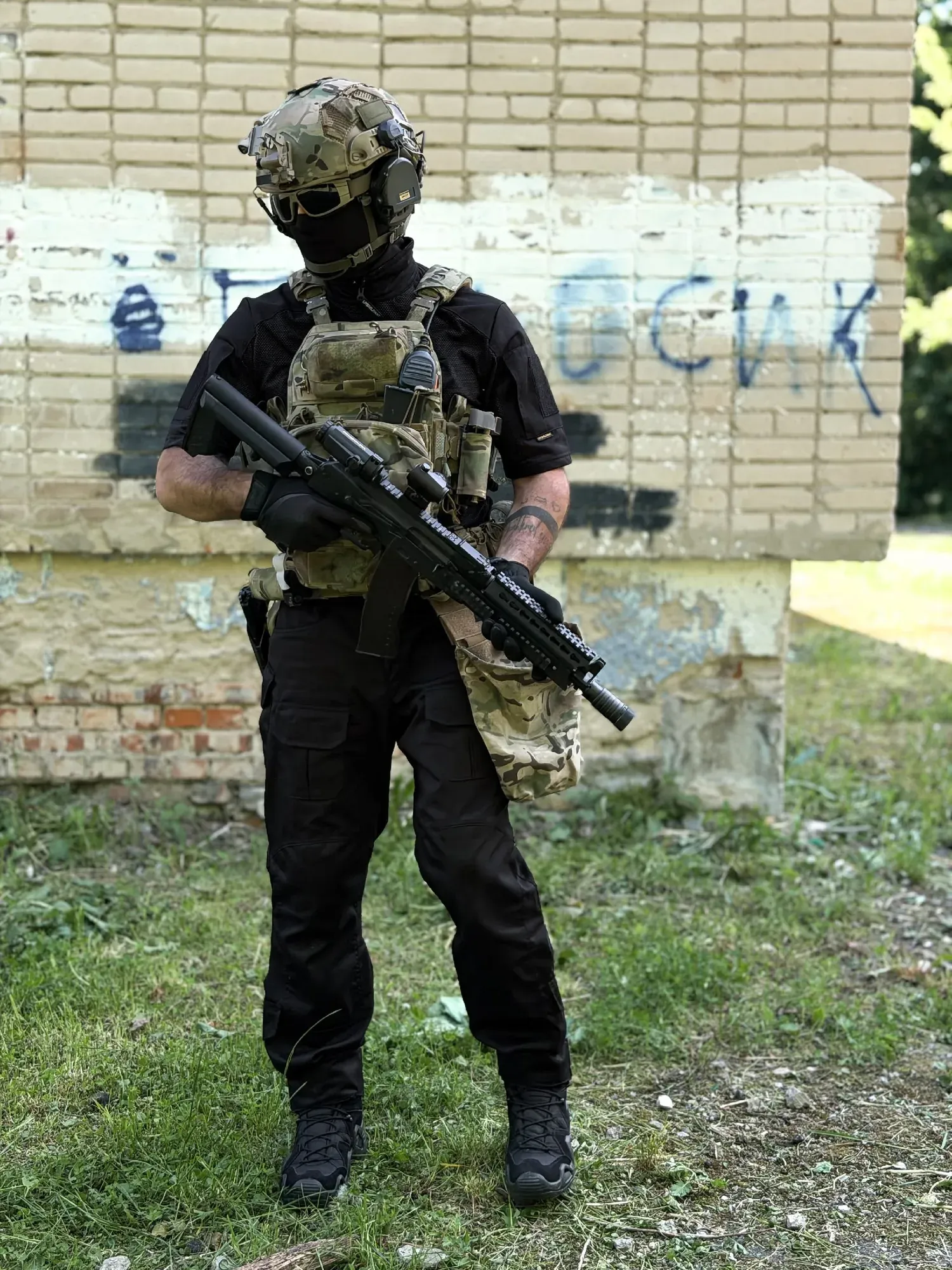 Брюки М1 и боевая рубашка от LIVEMILITANT