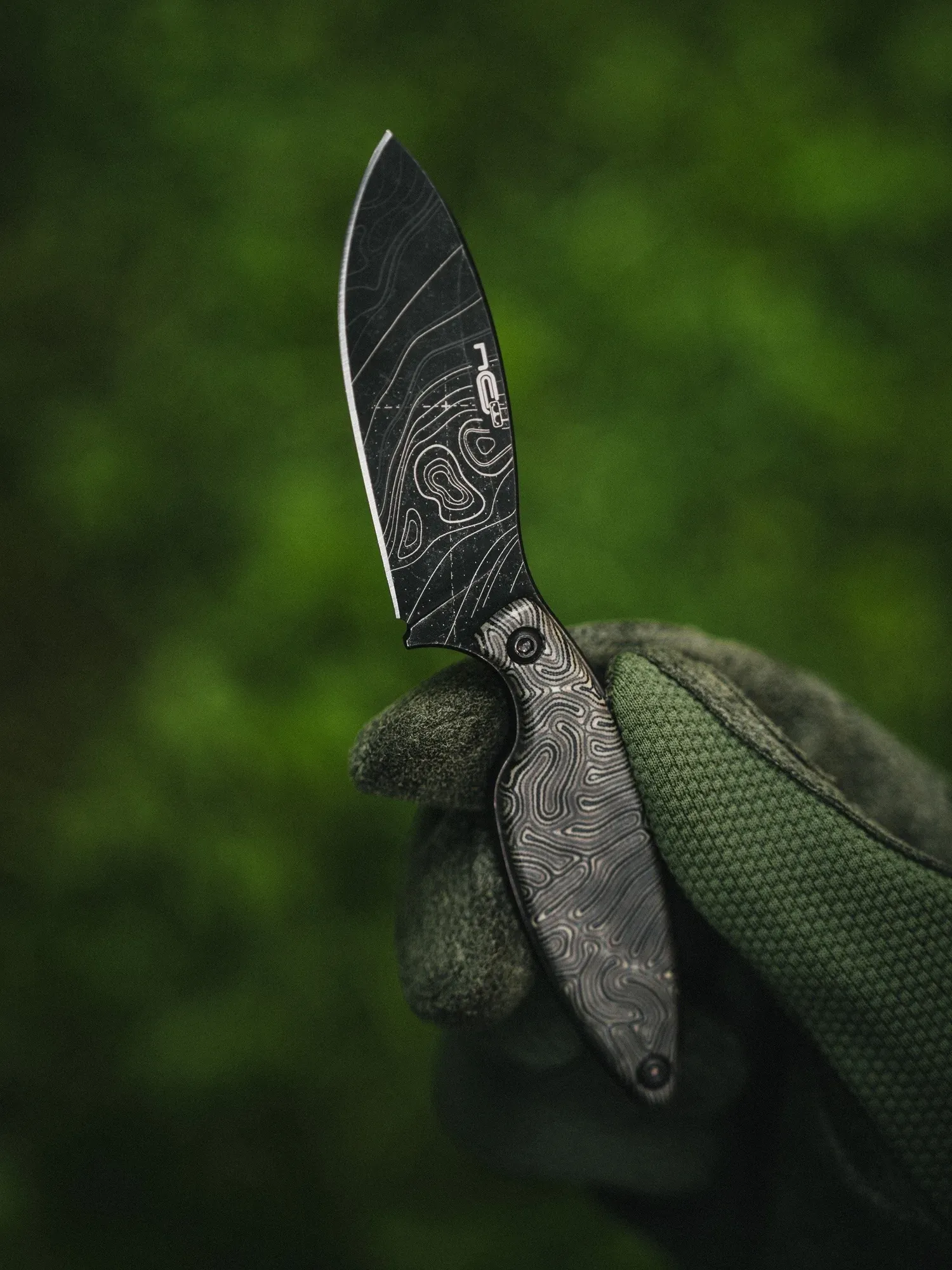 Нож Пилигрим от N.C.Custom с топографической гравировкой