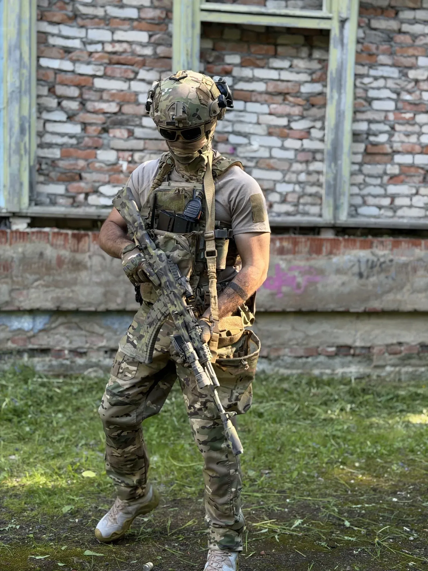 Тактические футболки от LIVEMILITANT