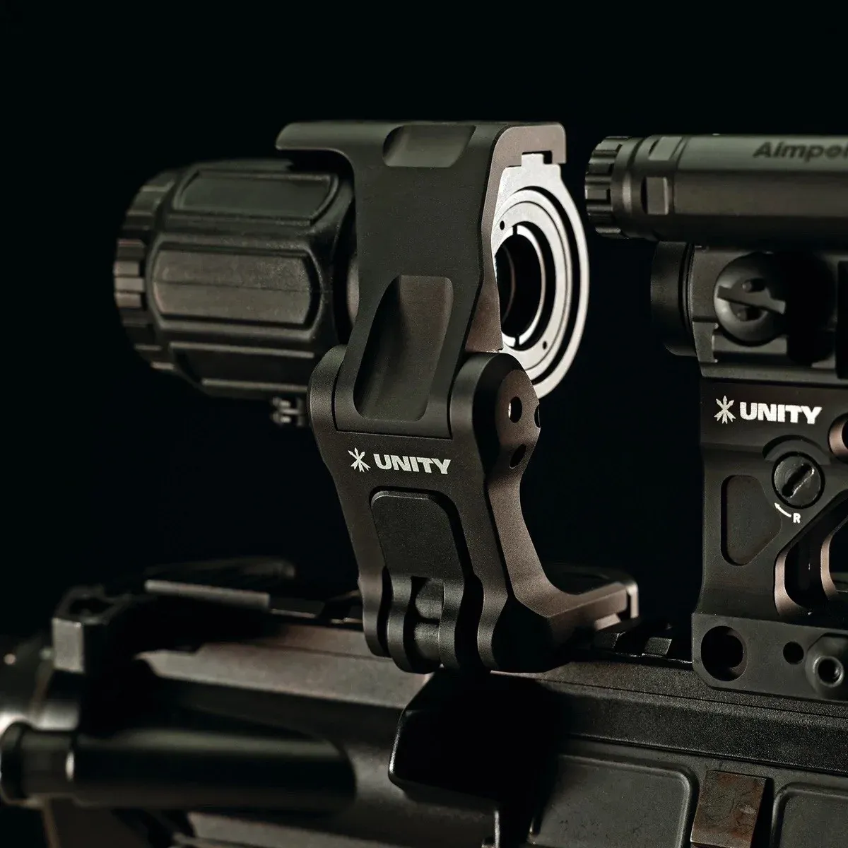 Кронштейн UNITY Tactical FAST FTC OMNI — магнифер строго по центру