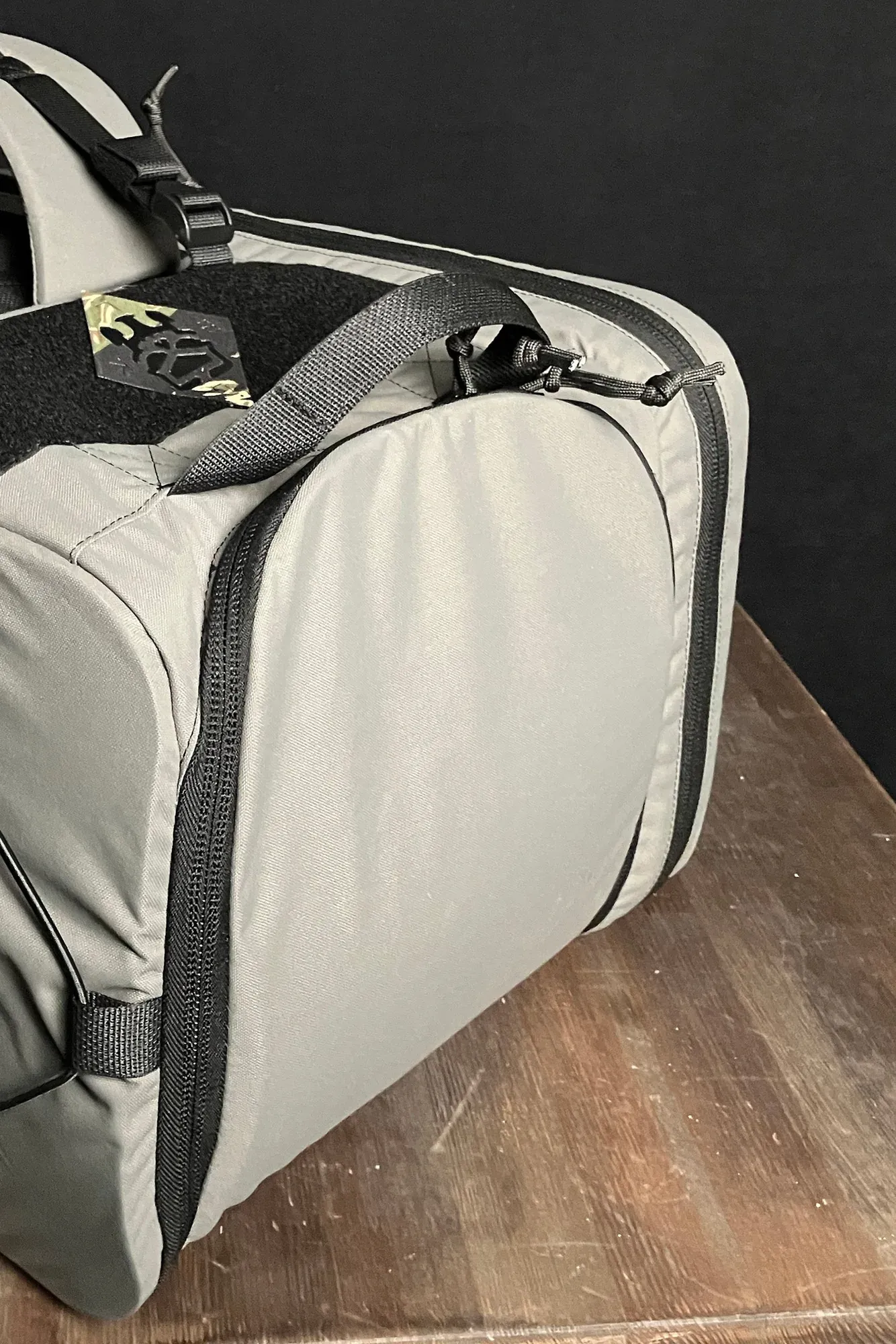 Кастомный баул с двумя входами от Black Buckle